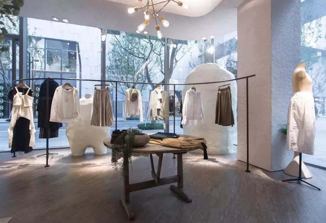 开卖雪糕的店赚钱吗,开餐饮店能年入100万吗