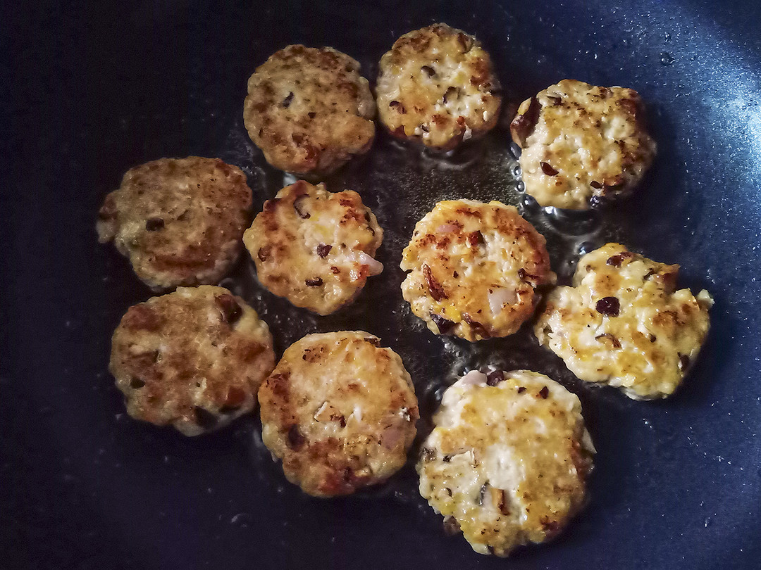 香煎莲藕肉饼的做法,香煎肉饼的家常做法