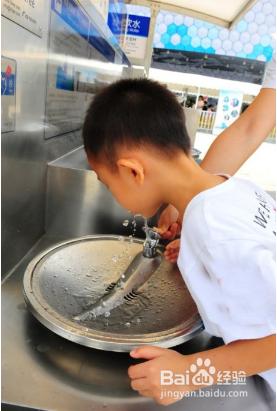 宝宝喝水老是被呛到怎么回事,喝水容易呛到是什么病的前兆