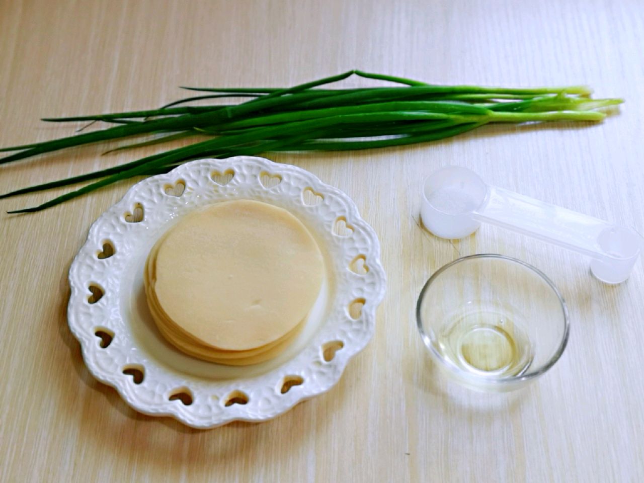 饺子皮剩下来怎么利用起来,饺子皮多了怎么办又快又好