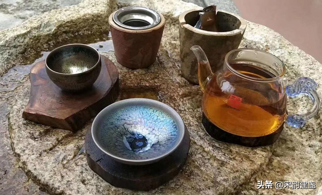建盏是配合哪种喝茶方式而出现,建盏喝茶时间长了建盏有变化吗