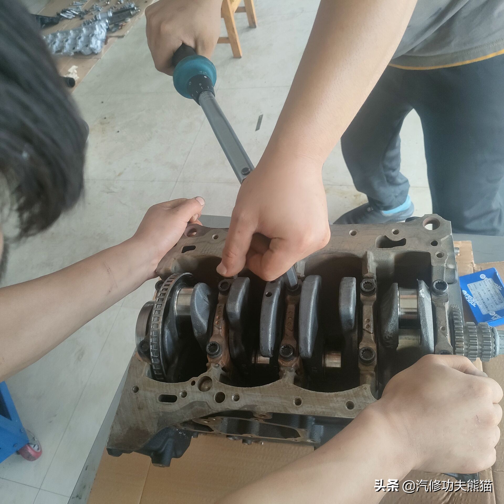 奥迪a4l治理烧机油,a4l奥迪烧机油怎样查