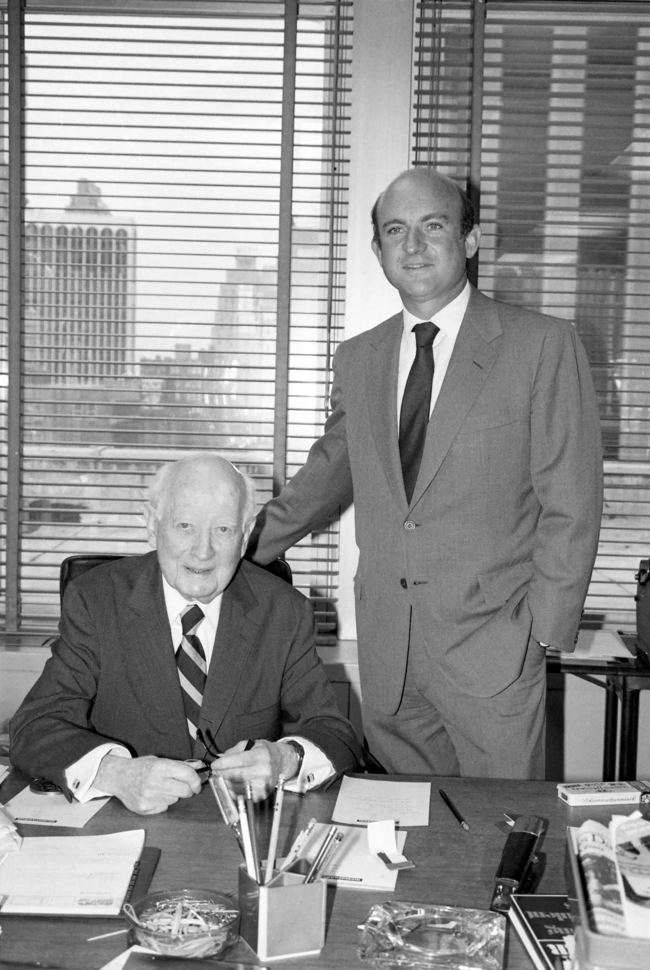 学乐集团继承大戏：CEO突然离世，办公室恋情和意外遗嘱公之于众