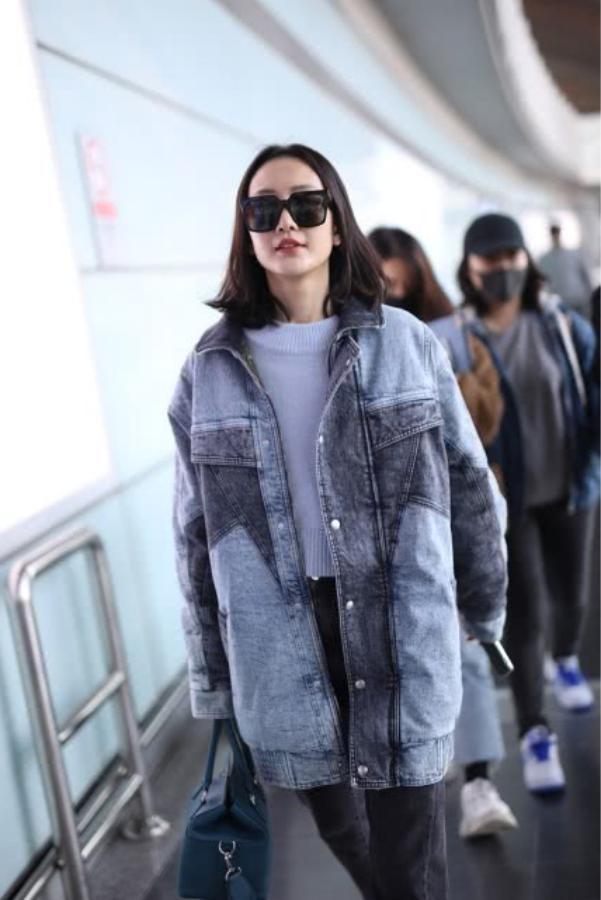 能把拧紧裤穿出缝隙感的，只有王鸥的能做到了，给这腿跪了