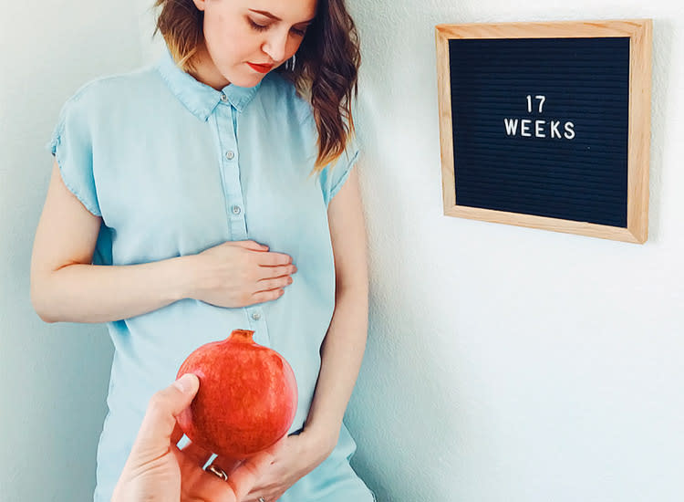 如何判断肚子里宝宝的大小,宝宝在肚里变化的全过程图片