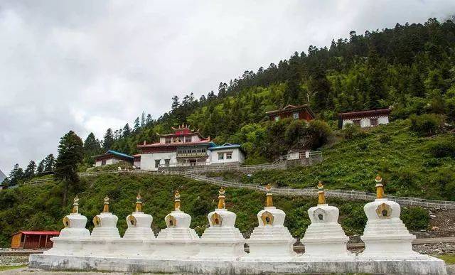 这座县城进去就要收费，门票210元却游客不断，你猜到是哪了吗