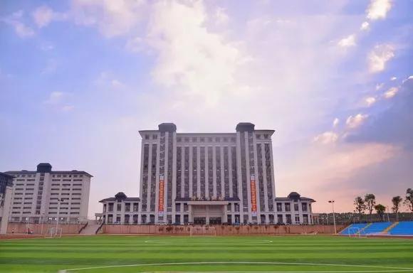 学考热门学校,学考热门专业院校