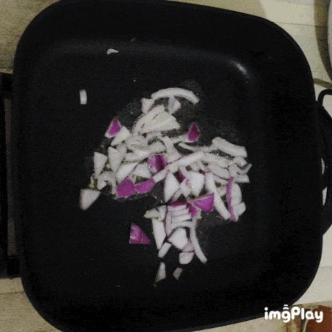 番茄鸡蛋焖饭做的意面,番茄花甲虾仁意面