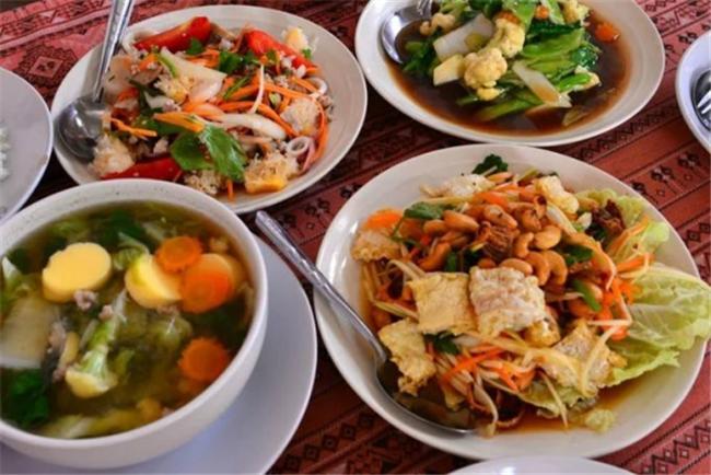 南京三天两晚闺蜜游攻略,闺蜜上海5天4晚自由行攻略