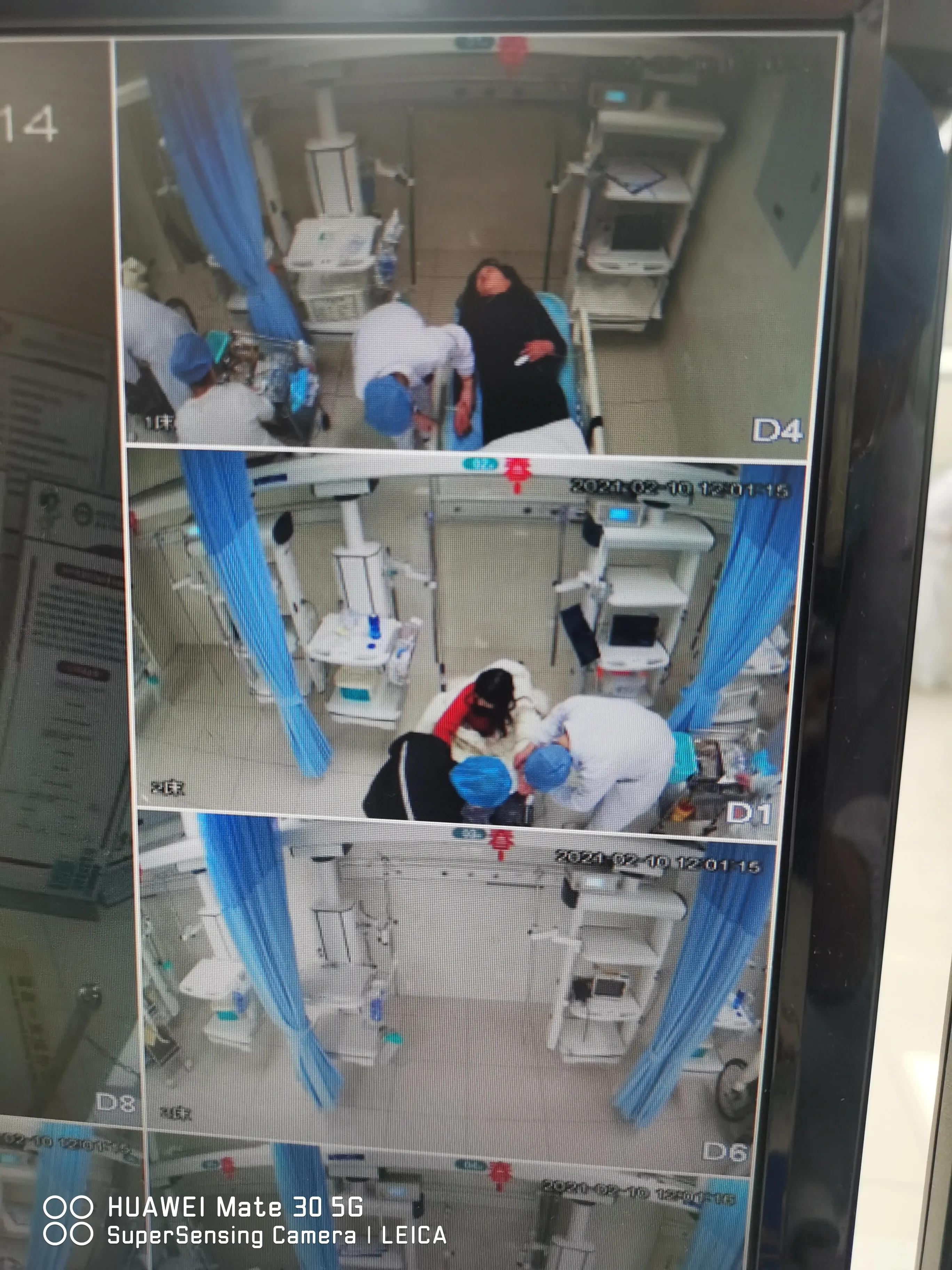 因他人放火导致二人一氧化碳中毒,木炭取暖放一盆水可以防止中毒吗