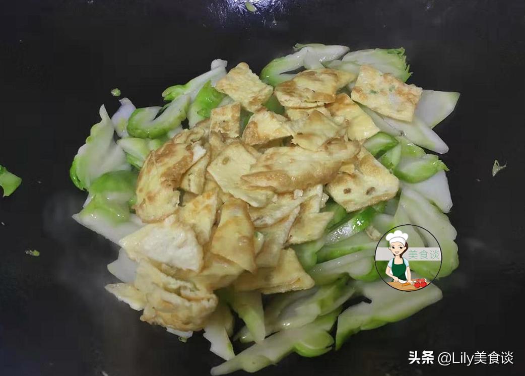 夏天遇到这菜必买,鹅蛋和什么一块炒好吃