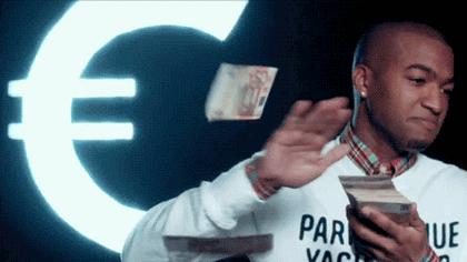 银行员工曝光银行工资单,银行人晒工资收入的视频