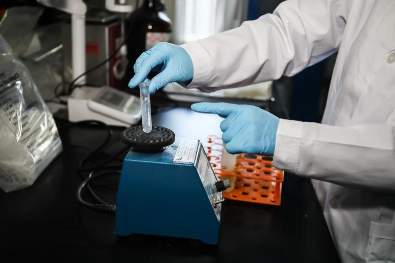 实验室|去除腐烂部分的果蔬还能吃吗?实在舍不得扔怎么办?