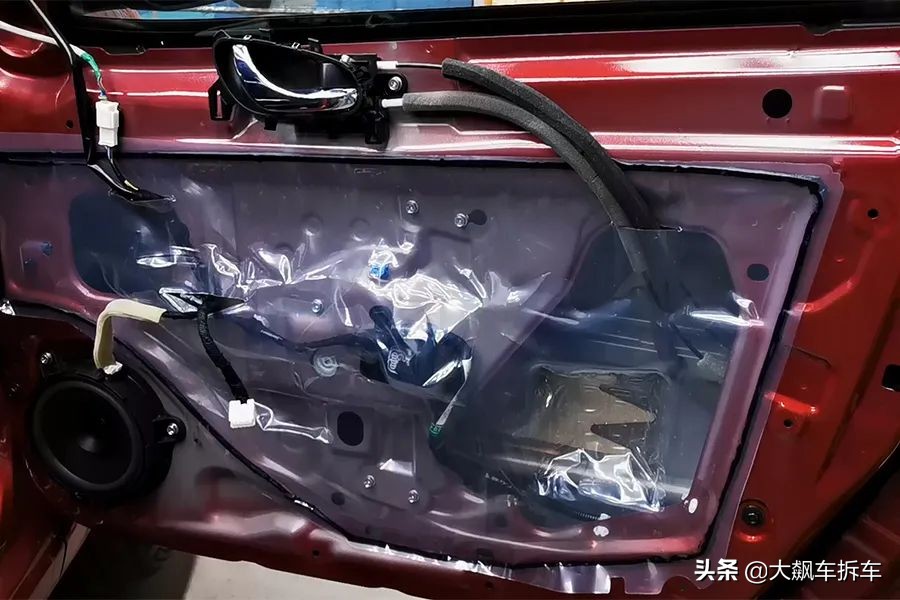 看见的光鲜亮丽,看不见的能省就省