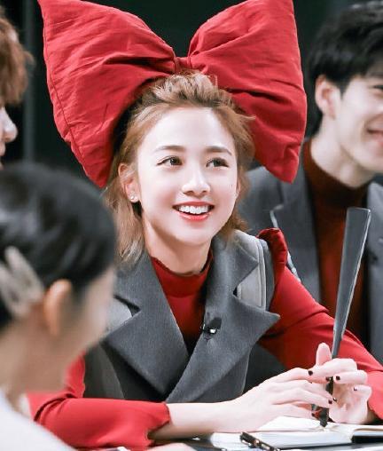 黑涩会美眉昆凌吴映洁,黑涩会美眉鬼鬼吴映洁