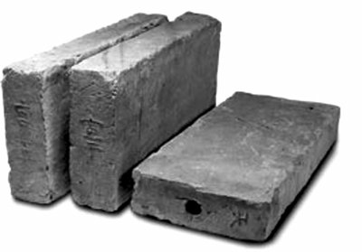 跟西湖有关的雷峰塔故事和信息,雷峰塔故事原版