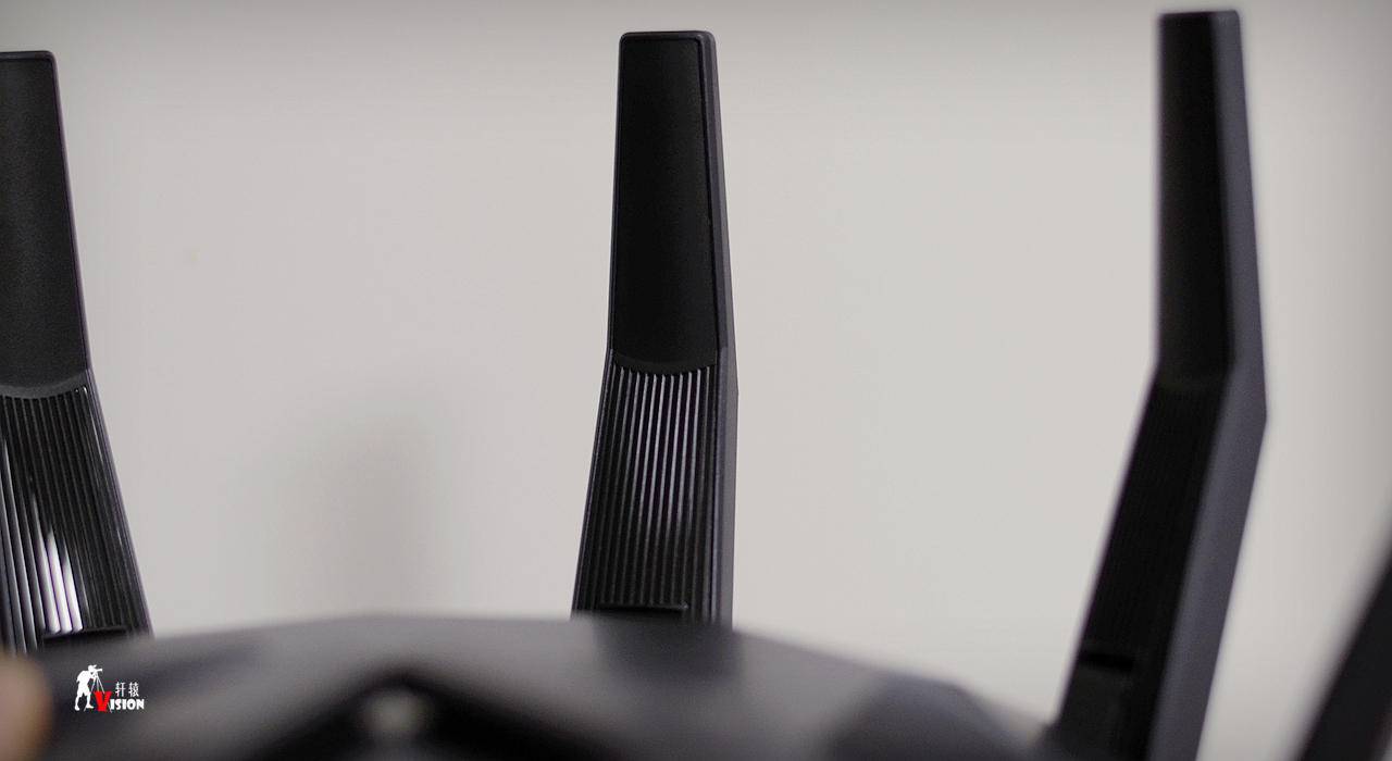 搭载160MHz频宽，八爪鱼进化帝王蟹：华硕RT-AX89X抢先评测