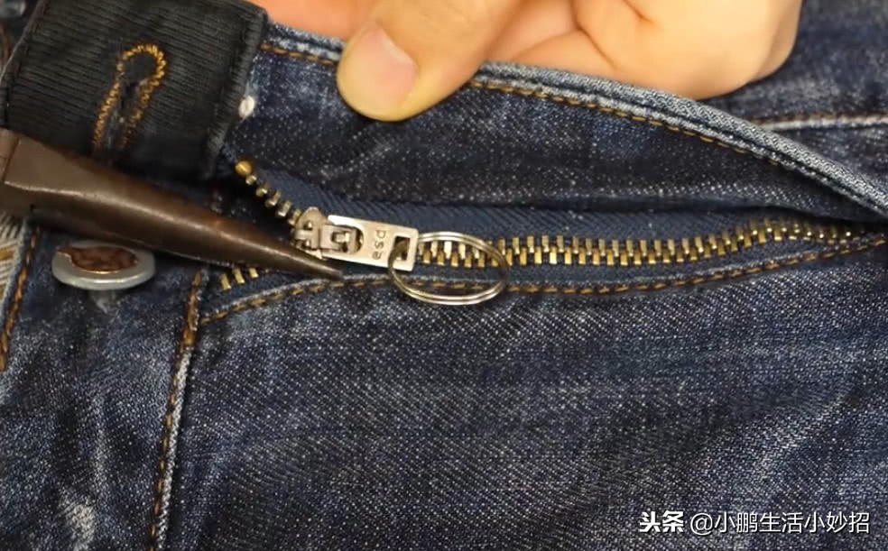 裤子拉链往下怎么办,裤子拉链往下的解决方法