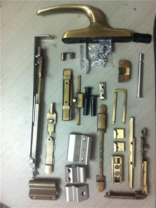 装修木门质量太差怎么办,木门十大骗局揭秘视频