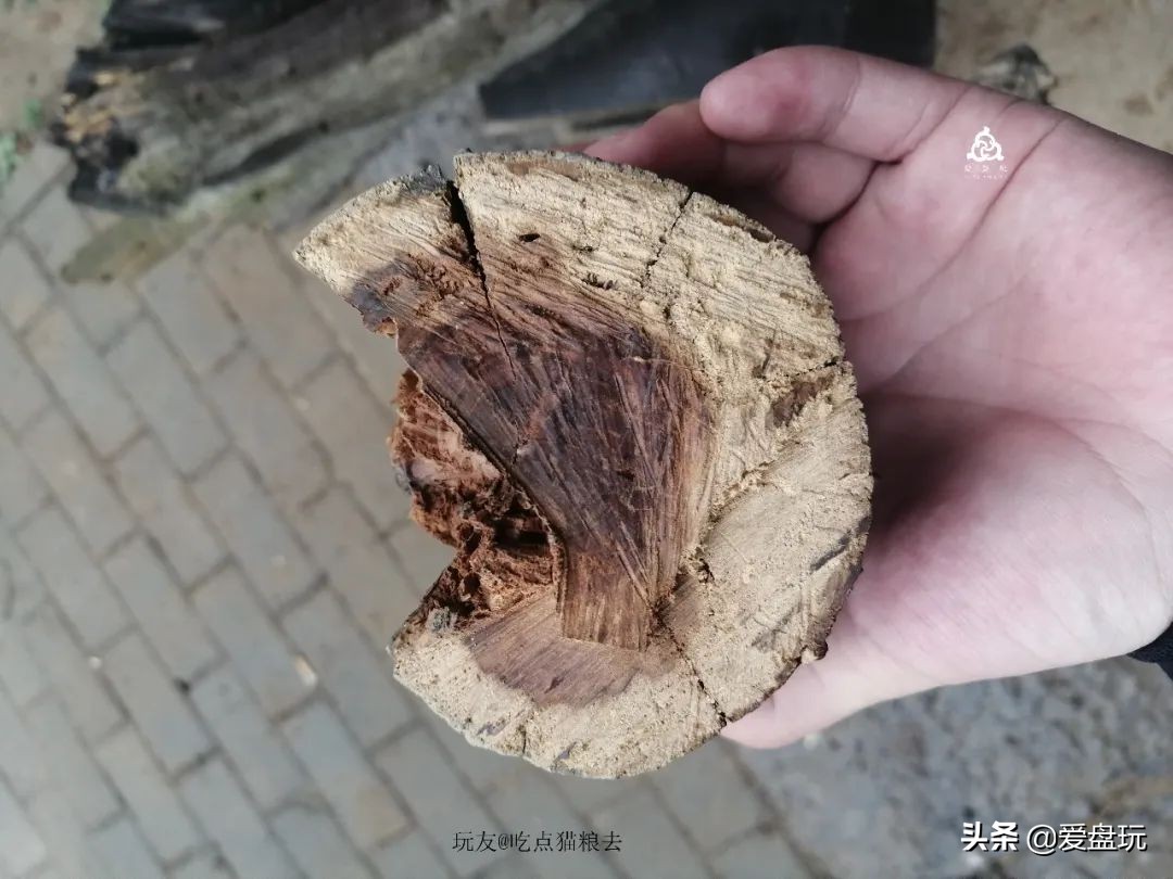 什么叫穷玩？手串超过300块，算我输！