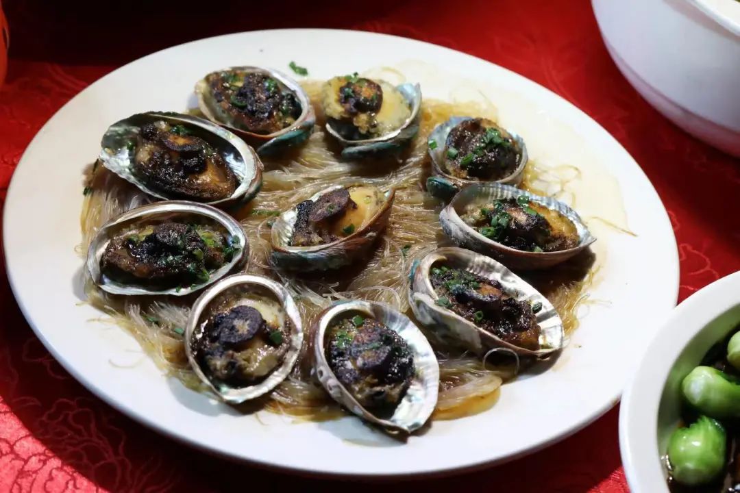 快来!今年在东方明珠塔、国际会议中心、市中心大饭店过年啦