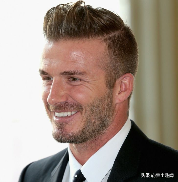 做牙齿美白的明星,明星的牙齿美白