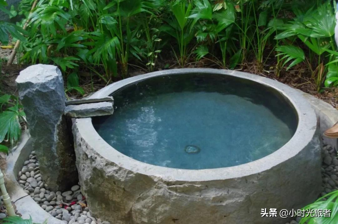 惠州又一避世乌托邦，泡“岭南第一汤”，瀑布无边泳池，如诗如画