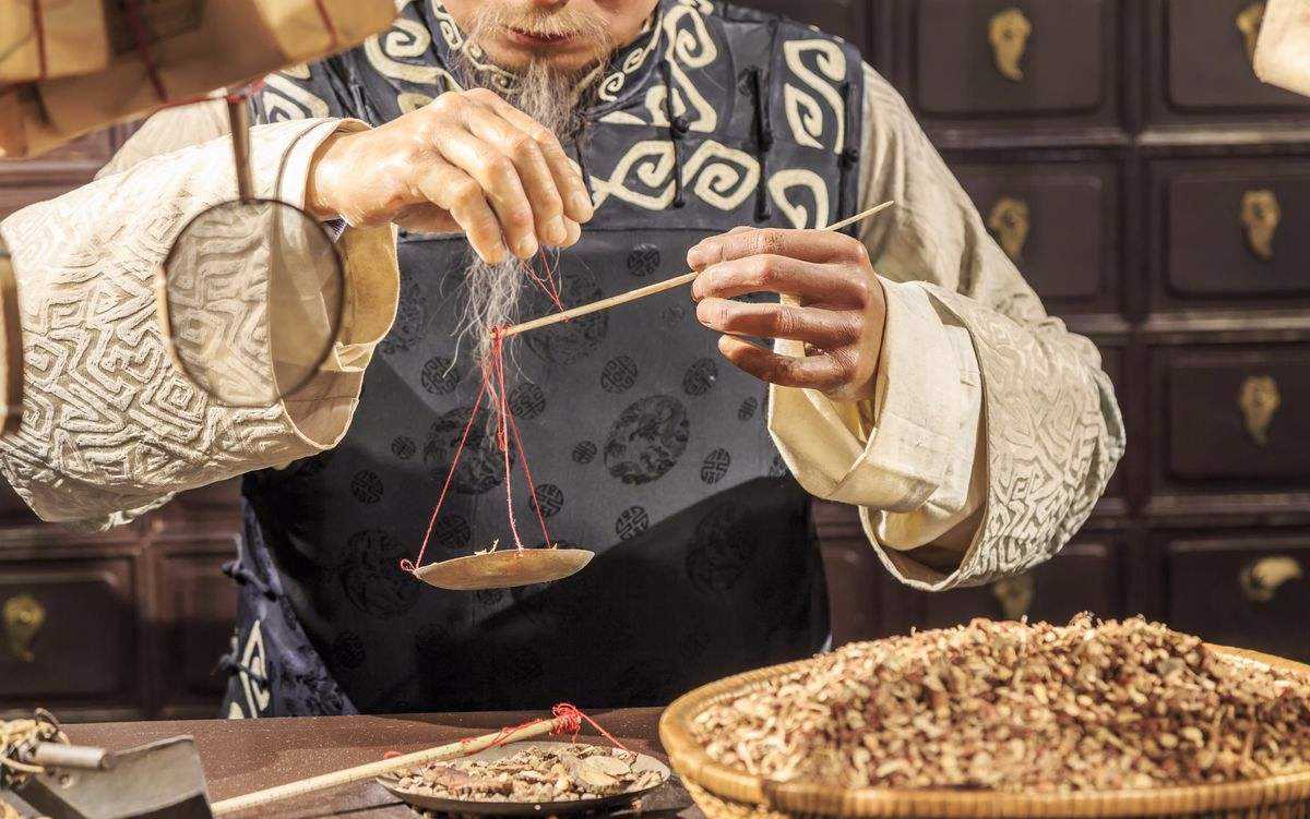 小孩喝中药困难咋办,小孩生病喝中药没好怎么办