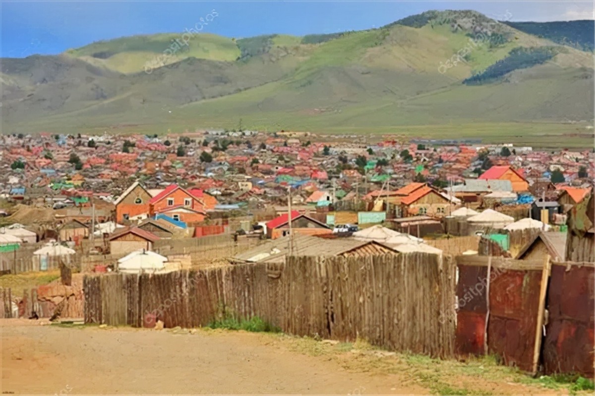 真实的蒙古人情况:扎堆去首都,买不起房子,就住在蒙古包里