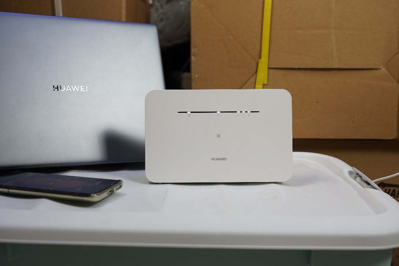 不拉光纤插卡就能用Wi-Fi,华为移动路由堪称上网利器
