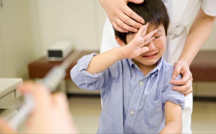 孩子哭是打一顿还是让她继续哭,孩子哭让你哭个够