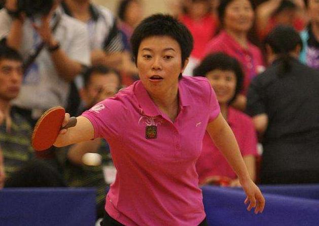 原乒乓队员杨影现在干什么呢,原乒乓世界冠军解说杨影现况怎样