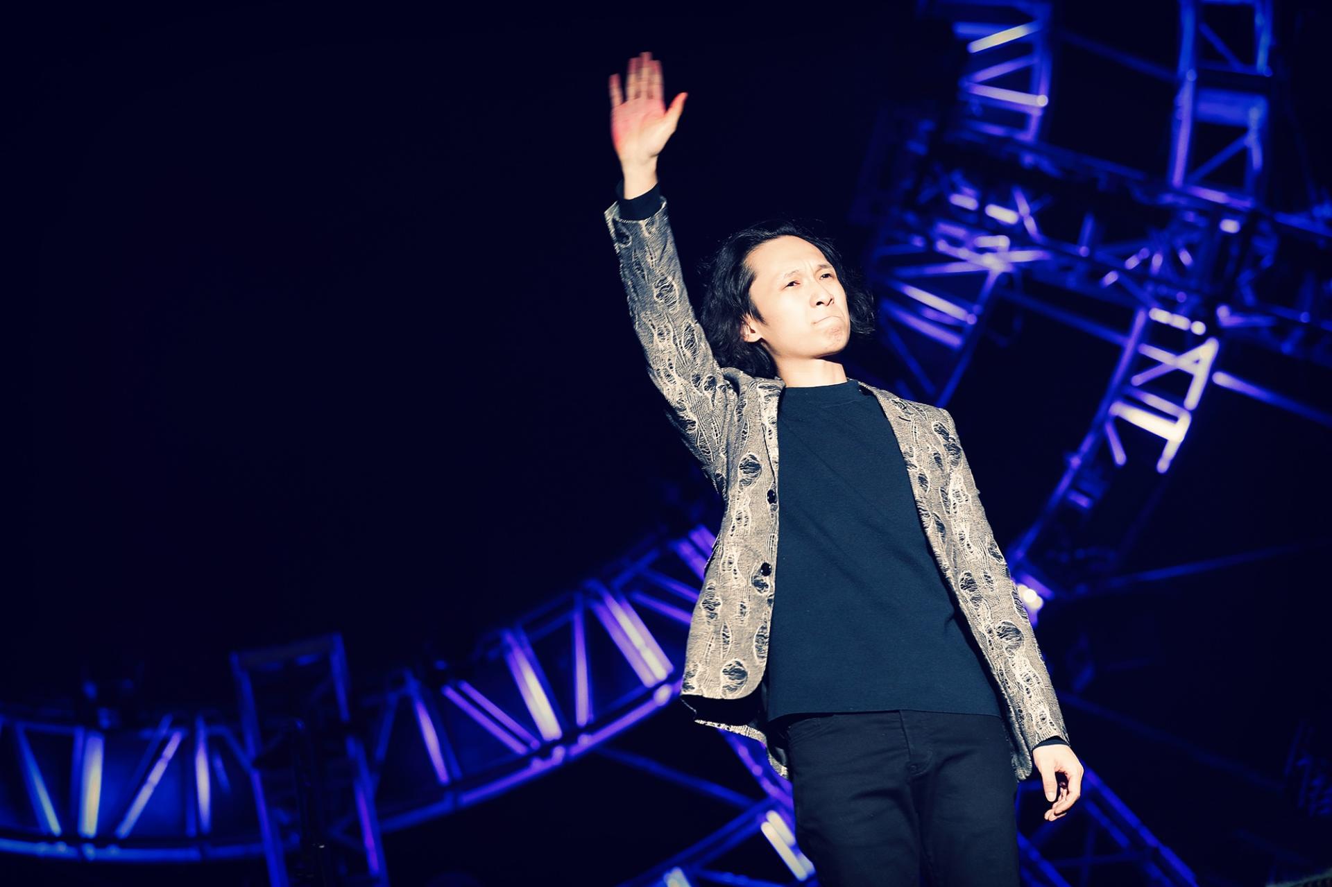 薛之谦杰伦前辈,薛之谦背后的男人