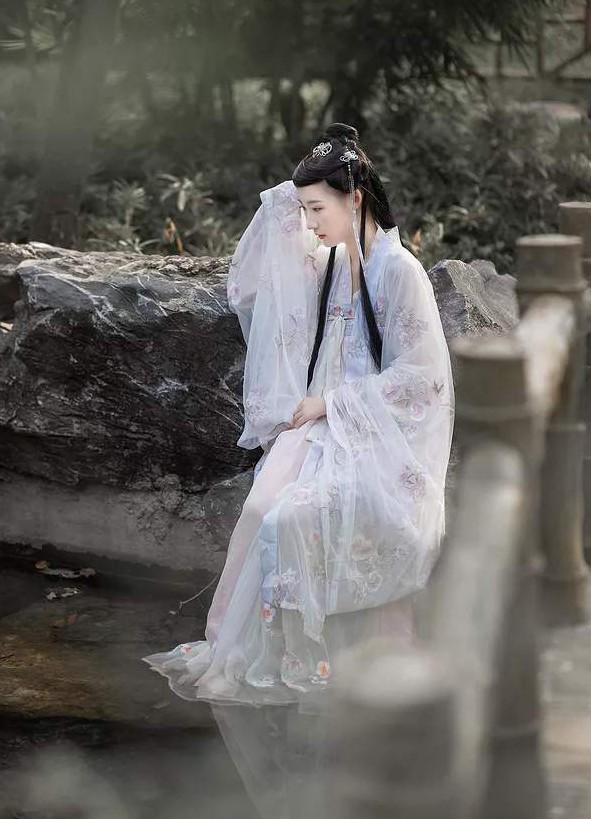 大汉时期穿衣,后汉时期服饰