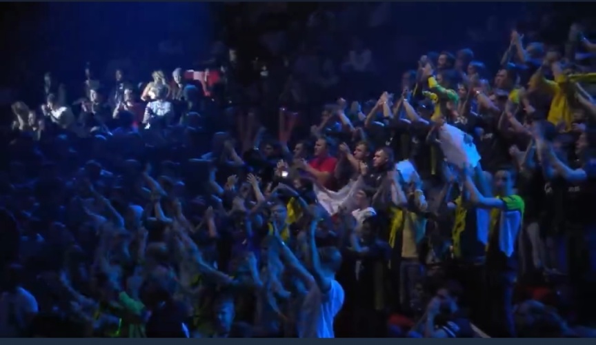 major传奇组navi对g2,19年major半决赛navi对战ence