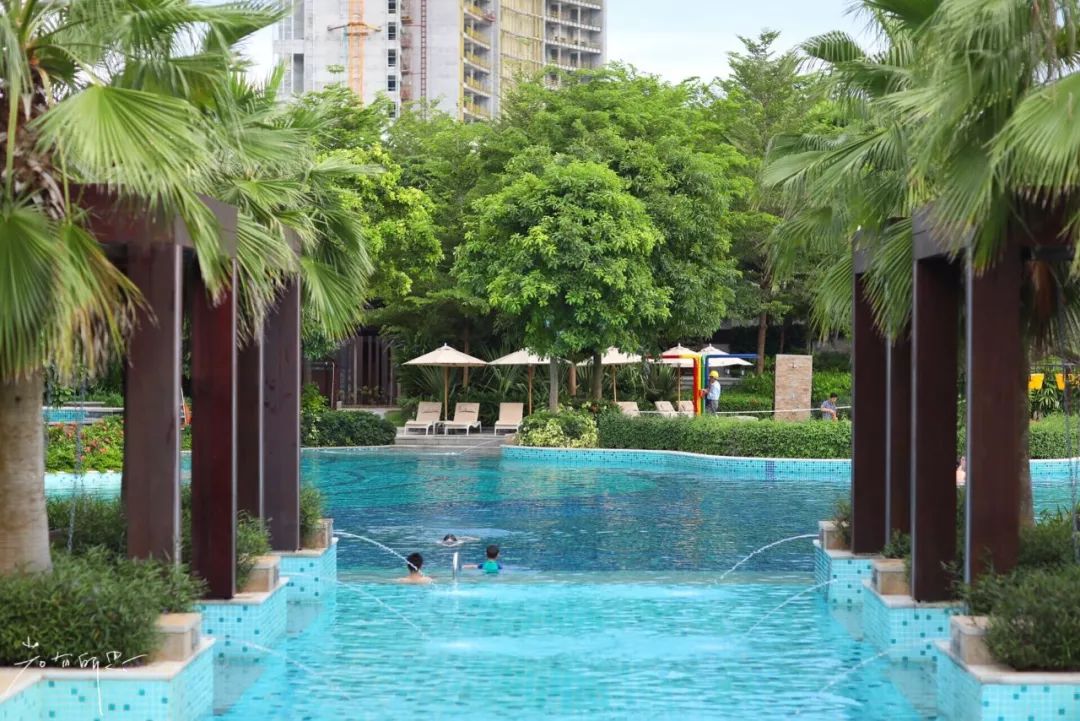 上海去三亚飞到哪里比较划算,上海飞三亚旅游