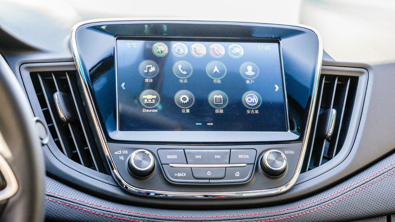 雪佛兰全新科鲁兹rs赛道动态表现,雪佛兰科鲁泽rs三缸车能不能买