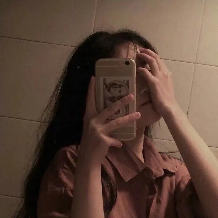 女生头像背景个签,女生头像简单有深意