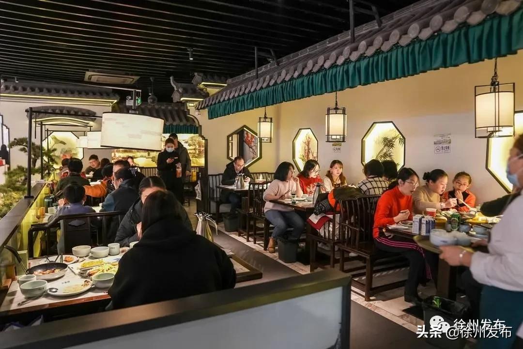 夫妻买买买吃吃吃逛逛逛的文案,买买买吃吃吃逛逛逛的文案