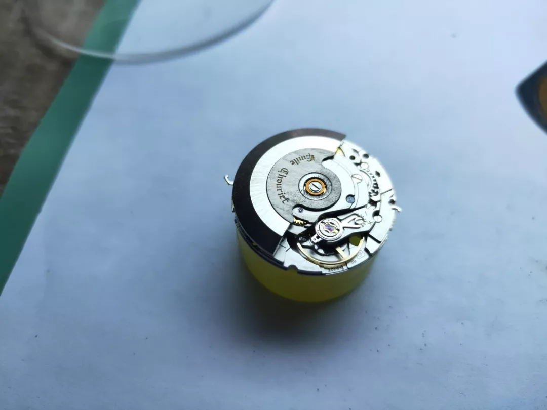 手表机芯进水了怎么办,手表机芯进水怎么处理