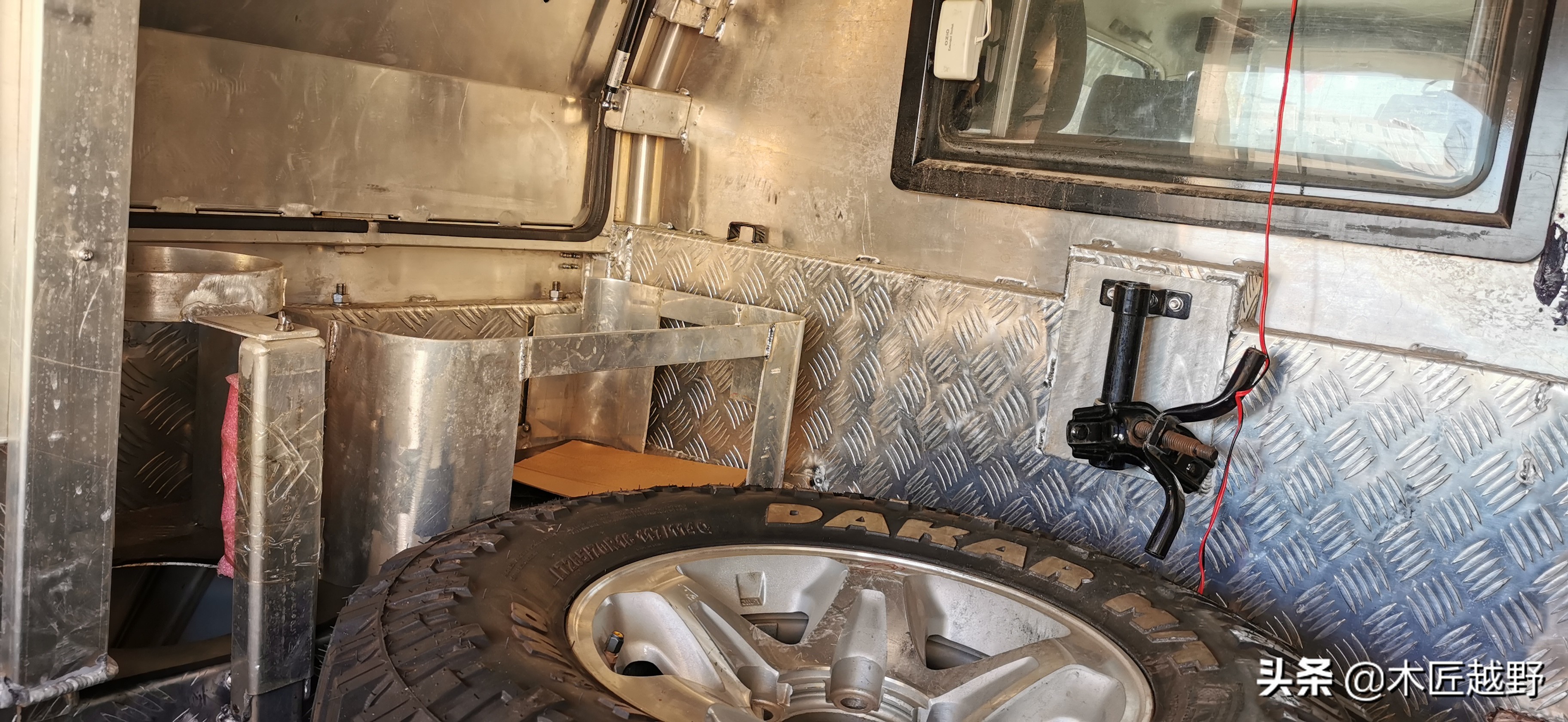 陆巡lc76二手价格,陆地巡洋舰lc76二手车值得买吗