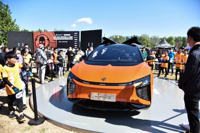 小周周参赛,小周周参加比赛视频