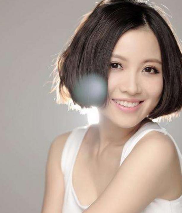 姚贝娜的一组“全裸”写真照，骗了观众7年，知道真相泪目了