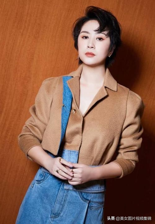 婕斿憳椹附鍐欑湡鍥剧墖,绁炲湥浣垮懡椹附鍐欑湡