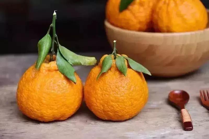 三个桃子19块钱,三个桃子1千克15个桃子重多少千克