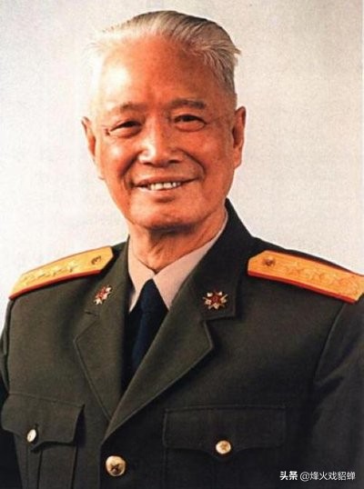 张震：朝战重创美军，78岁想退休，*小平邓**：老伙计，再干一届