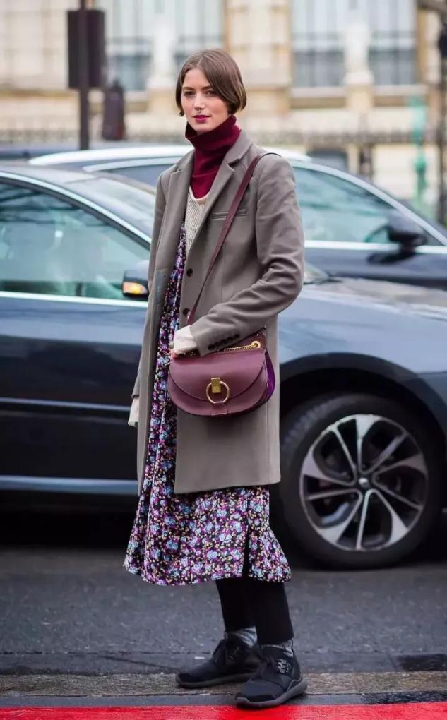 呢子大衣内搭羽绒服,羊毛大衣内搭羽绒服