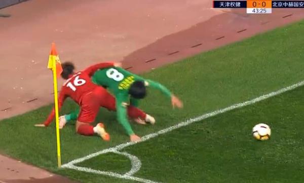 国安门将被红牌罚下,国安被判罚点球