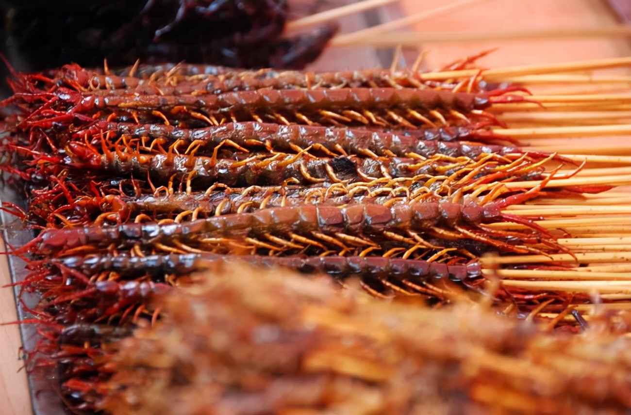 蜈蚣剧毒为什么鸡没事,蜈蚣有毒鸡吃了会中毒吗