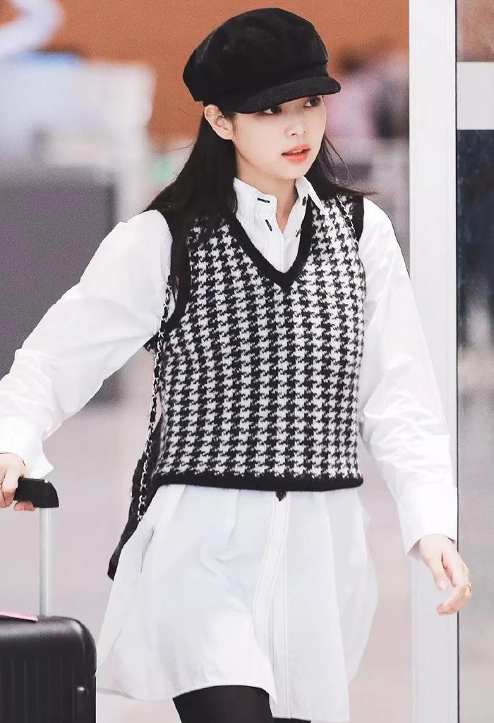 今秋最流行的穿搭,今秋流行了一种穿法